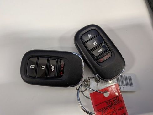 Certified 2023 Honda HR-V LX image 34