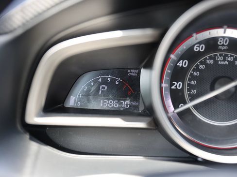 Used 2014 MAZDA MAZDA3 i Touring FWD image 37