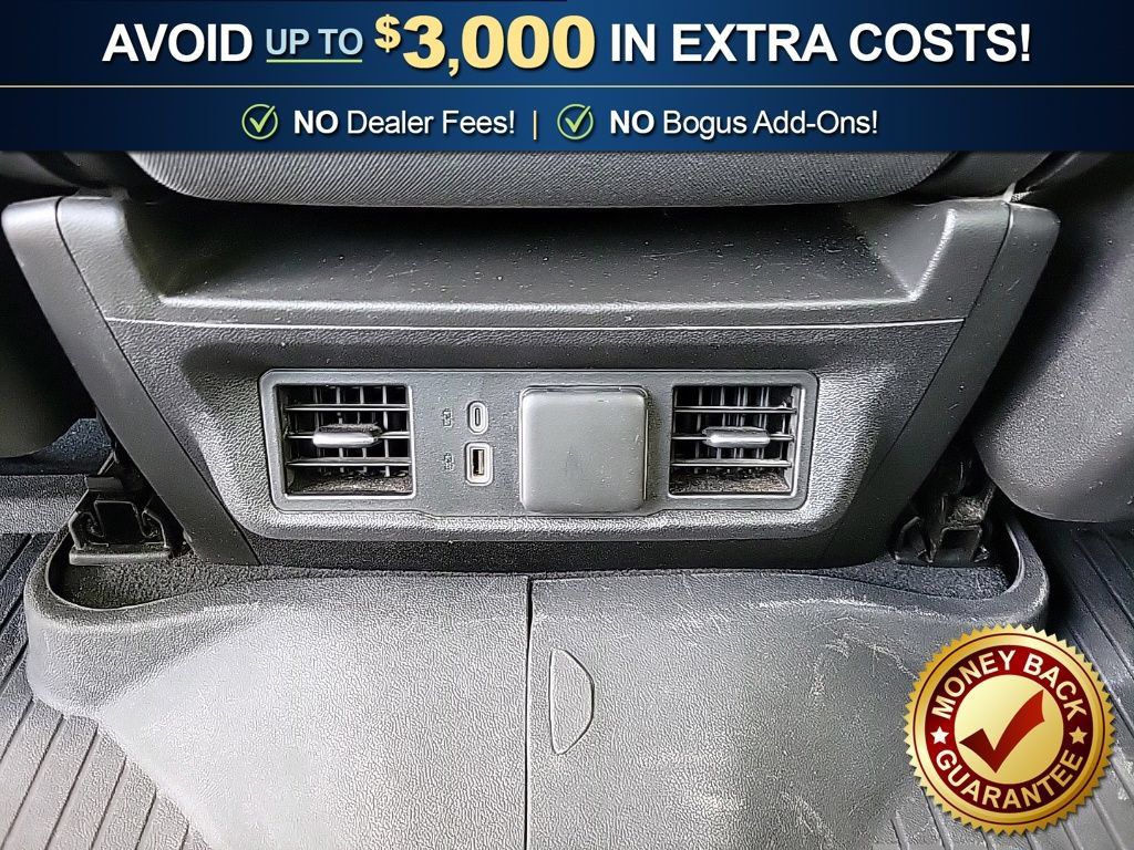 Used 2024 Chevrolet Silverado 1500 RST AWD/4WD image 19