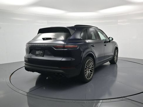 Used 2022 Porsche Cayenne Platinum Edition AWD/4WD image 39