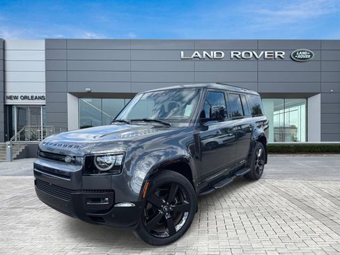 Used 2025 Land Rover Defender 130 V8 image 1