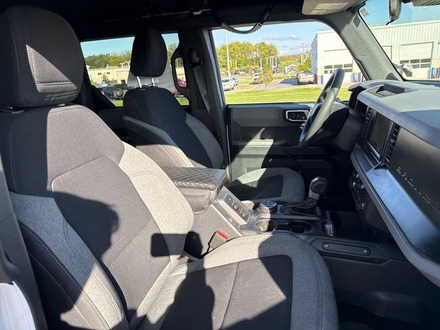 Used 2023 Ford Bronco 4-Door AWD/4WD image 14