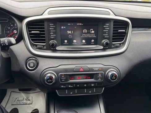 Used 2020 Kia Sorento S AWD/4WD image 23