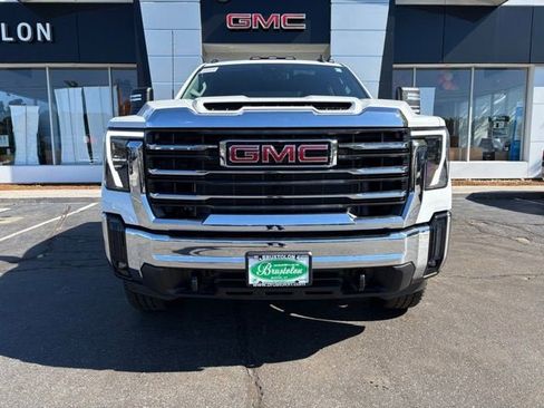 New 2025 GMC Sierra 2500 SLE image 5