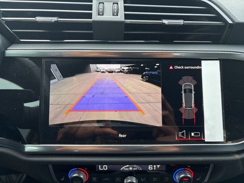 New 2025 Audi Q3 2.0T Premium image 24