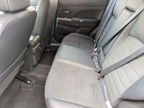 Used 2025 Mitsubishi Outlander Sport SE AWD/4WD image 25