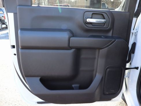 Used 2024 Chevrolet Silverado 2500 Custom w/ Custom Convenience Package image 19