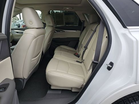 Used 2020 Cadillac XT5 Premium Luxury w/ LPO, Floor Liner Package image 18