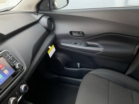 New 2025 Nissan Kicks Play S image 34