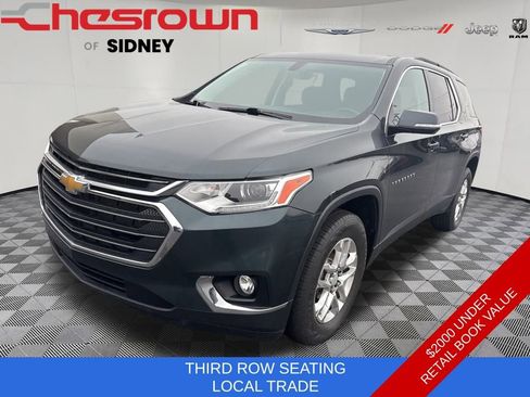 Used 2020 Chevrolet Traverse LT image 1