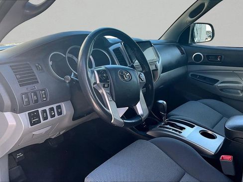Used 2015 Toyota Tacoma 4x4 Double Cab w/ TRD Off-Road Package image 16