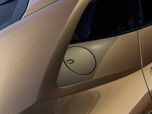 Used 2020 Lamborghini Huracan EVO image 16