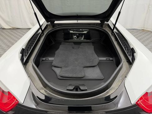 Used 2019 BMW i8 Coupe AWD/4WD image 30