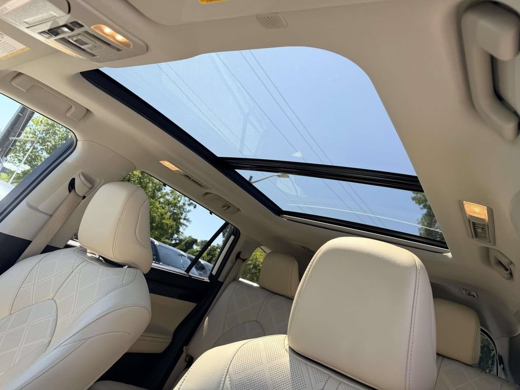 Used 2022 Toyota Highlander Platinum AWD/4WD image 20