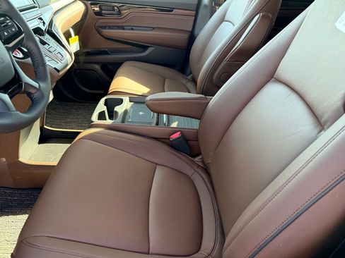New 2026 Honda Odyssey Touring image 20