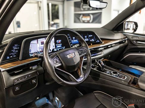 Used 2021 Cadillac Escalade ESV Premium Luxury w/ LPO, Floor Liner Package AWD/4WD image 21