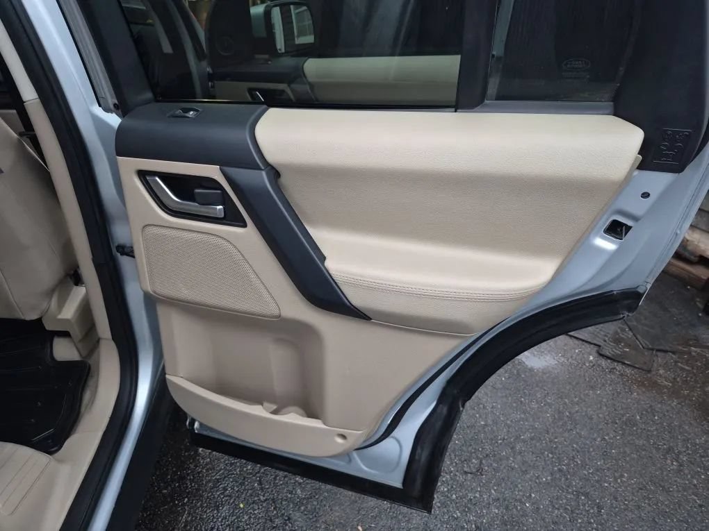 Used 2014 Land Rover LR2 HSE AWD/4WD image 21