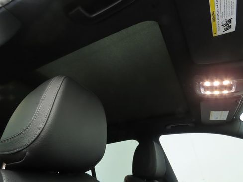 Used 2023 Mercedes-Benz GLE 450 4MATIC image 17