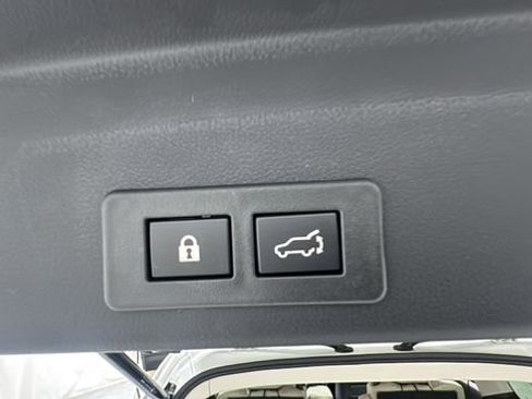 New 2026 Subaru Ascent Limited image 16