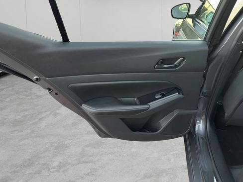 Used 2023 Nissan Altima 2.5 SV image 17