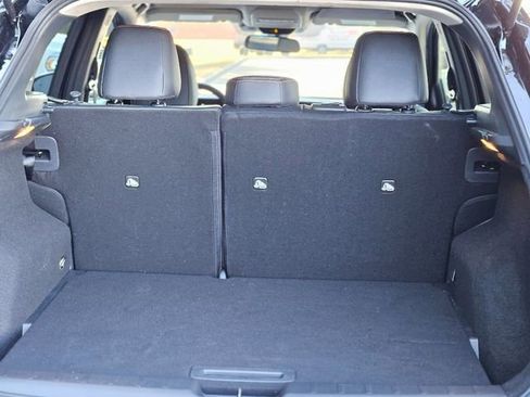 Certified 2025 Nissan Kicks SR image 30