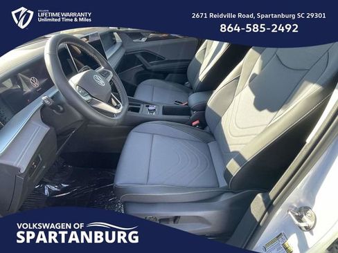 New 2026 Volkswagen Tiguan SE image 15