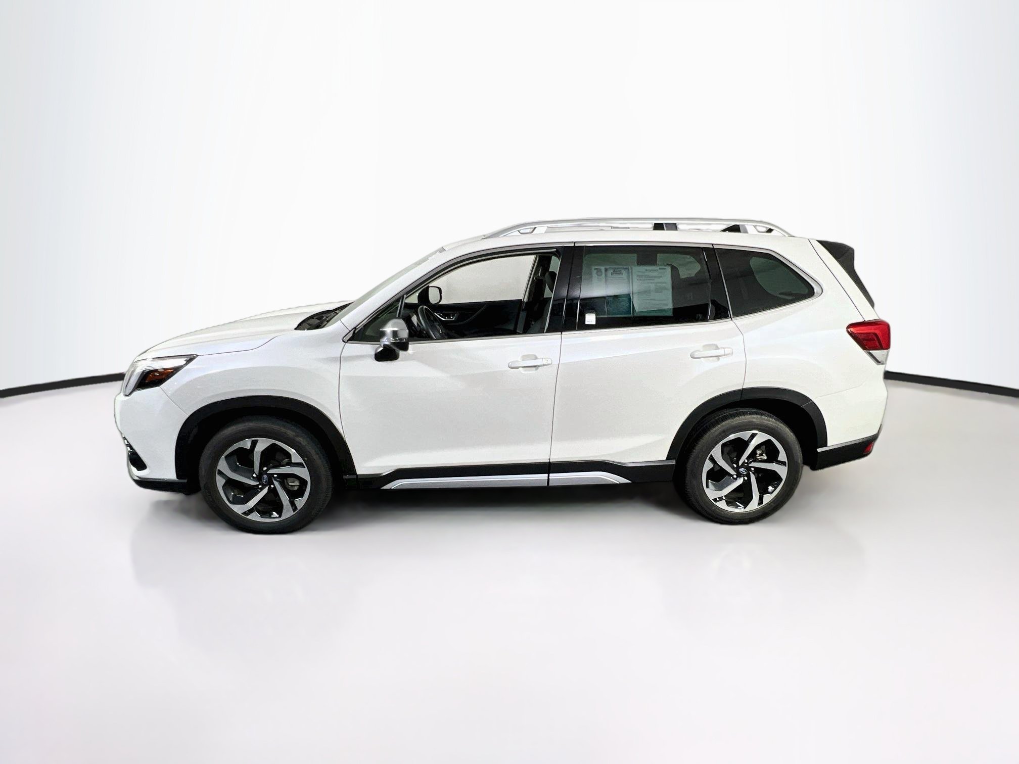 Used 2024 Subaru Forester Touring AWD/4WD image 8