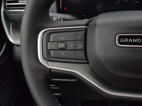 New 2026 Jeep Grand Wagoneer Limited AWD/4WD image 9