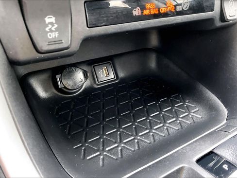 Used 2023 Toyota RAV4 XLE w/ Convenience Package FWD image 32
