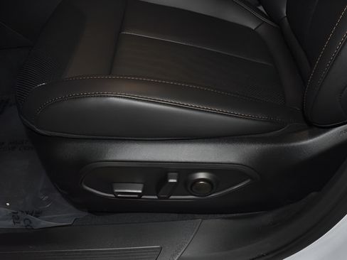 New 2026 Jeep Cherokee Limited AWD/4WD image 11