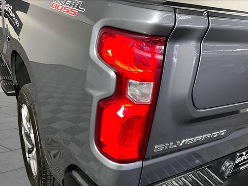 Used 2021 Chevrolet Silverado 1500 LT Trail Boss w/ Convenience Package II AWD/4WD image 27