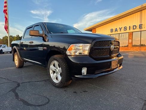 Used 2014 RAM 1500 Express AWD/4WD image 2