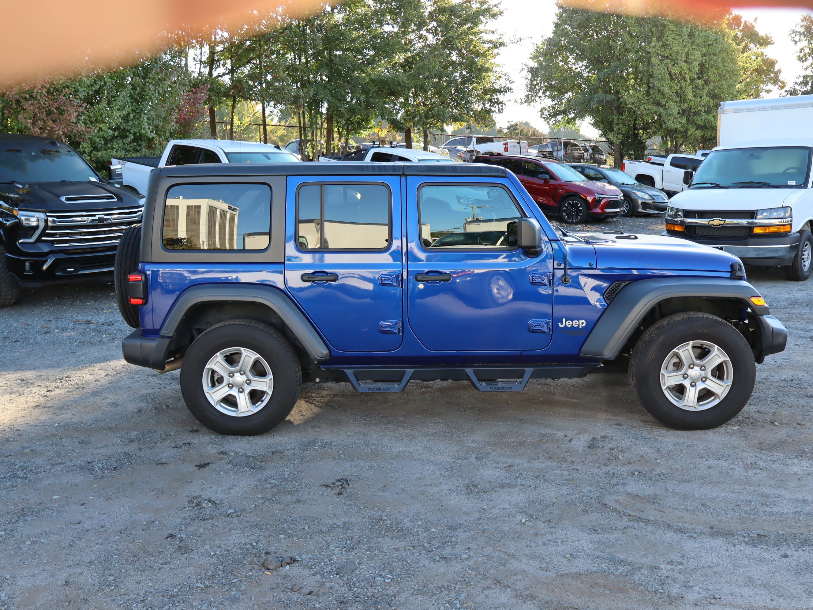 Used 2019 Jeep Wrangler Unlimited Sport S AWD/4WD image 11