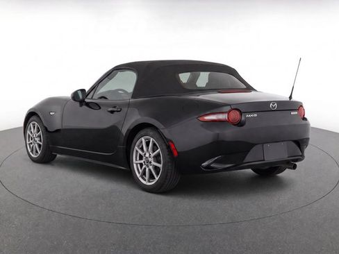 Used 2016 MAZDA MX-5 Miata Sport RWD image 5