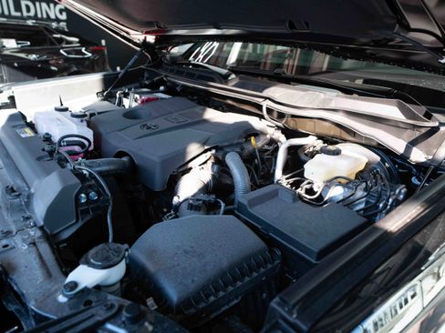 New 2026 Toyota Tundra Platinum image 32