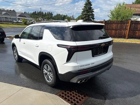 Used 2026 Chevrolet Traverse LT AWD/4WD image 5