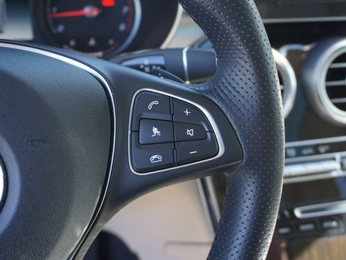 Used 2019 Mercedes-Benz GLC 300 image 26