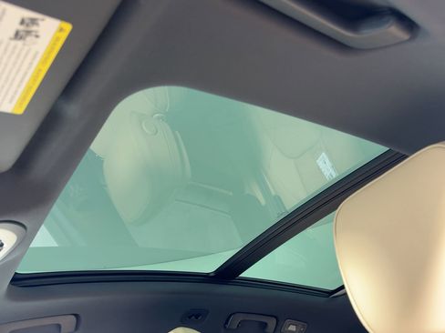 Used 2026 Porsche Macan S image 16