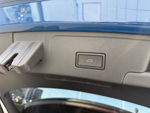 New 2025 Volkswagen Atlas Cross Sport SEL R-Line image 32