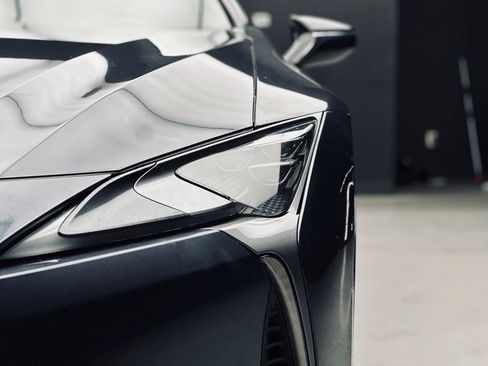 Used 2018 Lexus LC 500 Coupe w/ Performance Package RWD image 13