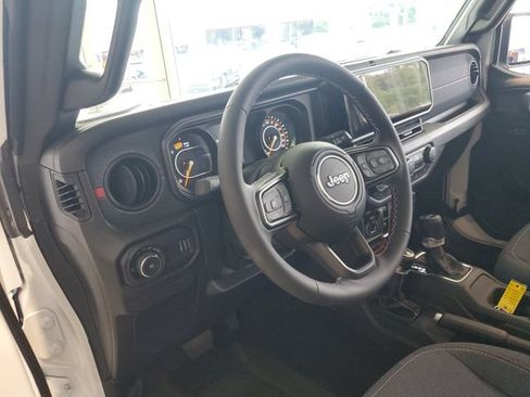 Used 2026 Jeep Wrangler Unlimited Sport w/ Dual Top Group AWD/4WD image 16