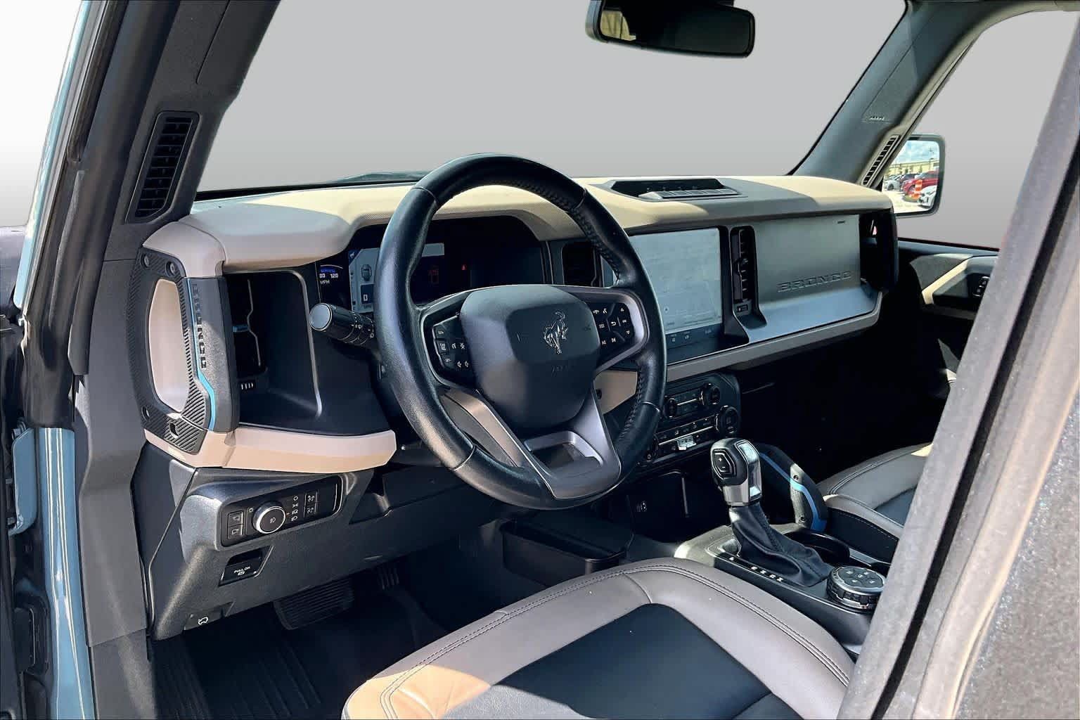 Used 2023 Ford Bronco Wildtrak AWD/4WD image 16