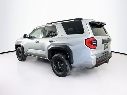 Used 2026 Toyota 4Runner SR5 AWD/4WD image 5