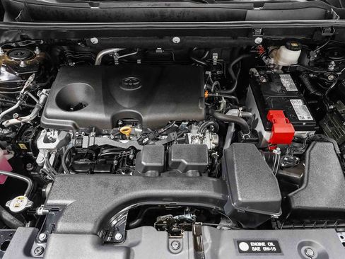 Certified 2024 Toyota RAV4 XLE FWD image 28
