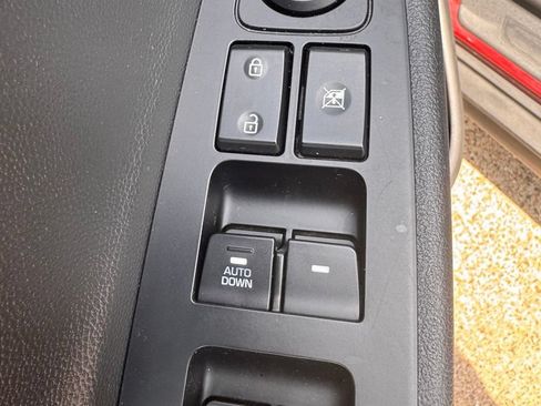 Used 2019 Hyundai Tucson SE FWD image 5