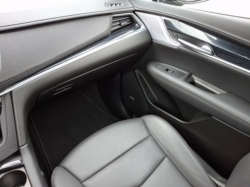 Certified 2025 Cadillac XT5 Premium Luxury image 21