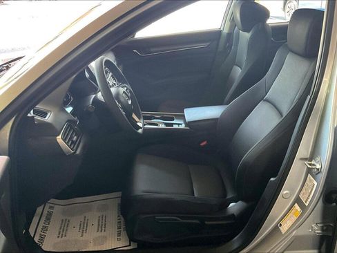 Used 2018 Honda Accord LX image 14