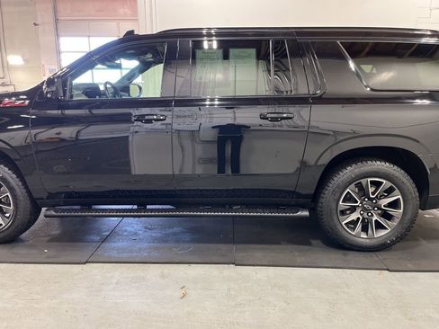 Certified 2024 Chevrolet Suburban Z71 w/ Off-Road Capability Package image 4