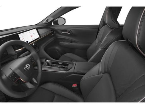 Used 2023 Toyota Crown Platinum AWD/4WD image 9