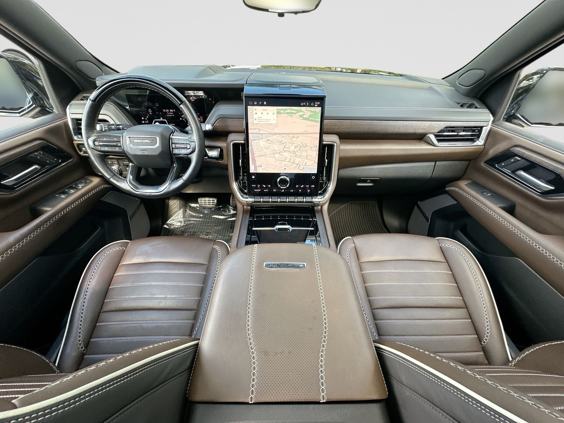 Certified 2025 GMC Yukon Denali Ultimate AWD/4WD image 21